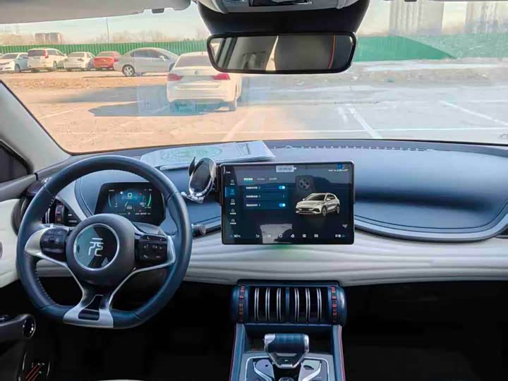 Фото 5 - BYD Yuan Plus