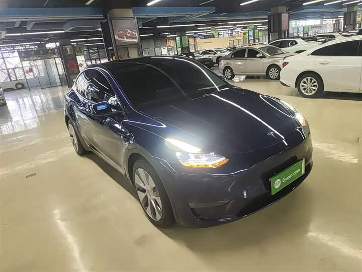 Фото 4 - Tesla Model Y