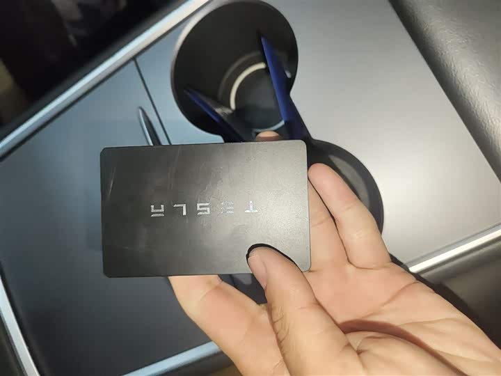 Фото 9 - Tesla Model Y