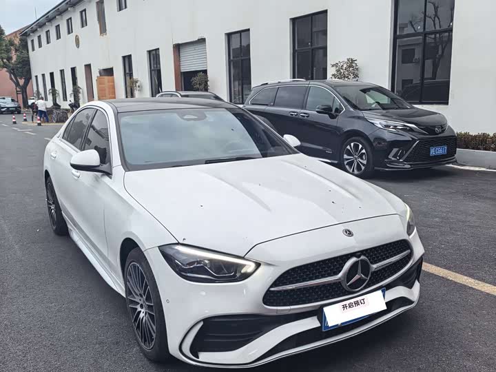 Фото 2 - Mercedes-Benz C-Class