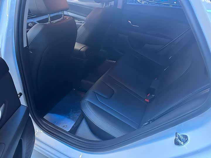 Фото 6 - Hyundai Elantra N line