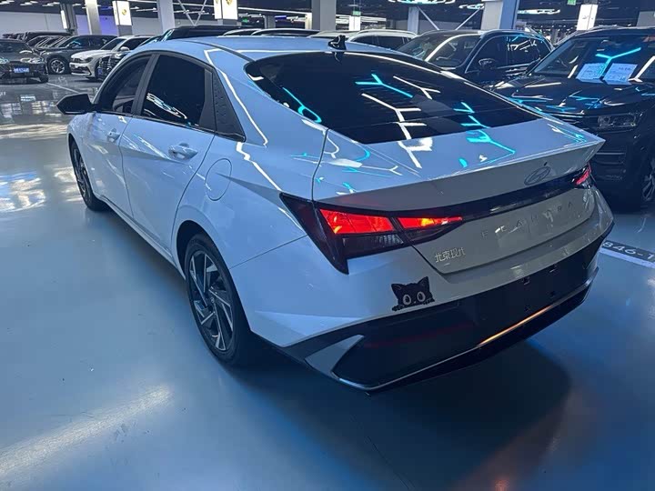 Фото 7 - Hyundai Elantra N line