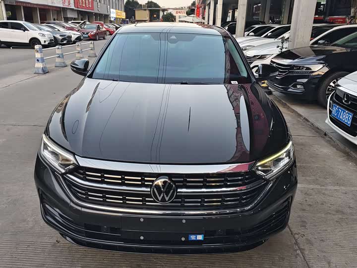 Фото 2 - Volkswagen Sagitar L