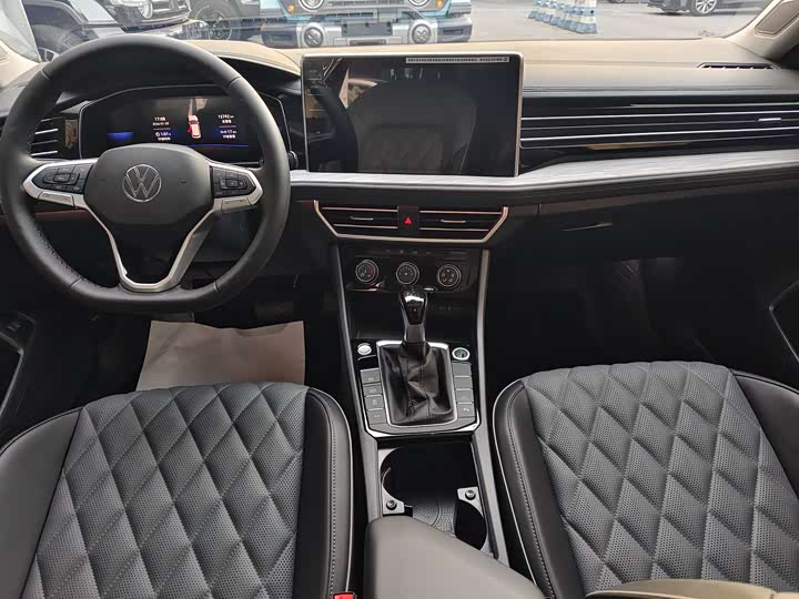Фото 9 - Volkswagen Sagitar L