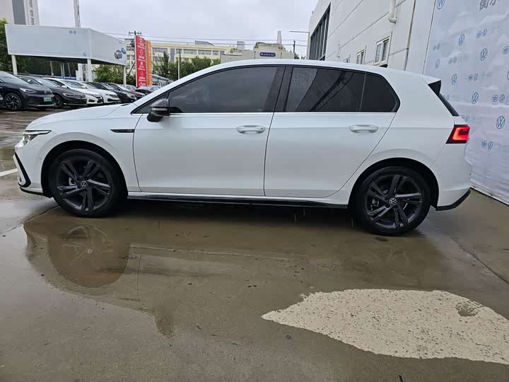 Фото 4 - Volkswagen Golf