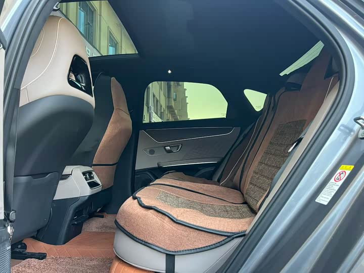 Фото 7 - BYD Han