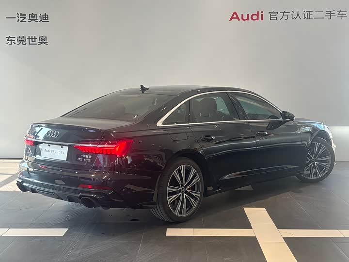 Фото 5 - Audi A6L