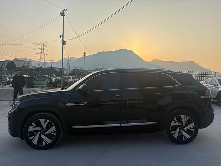 Фото 9 - Volkswagen Teramont X