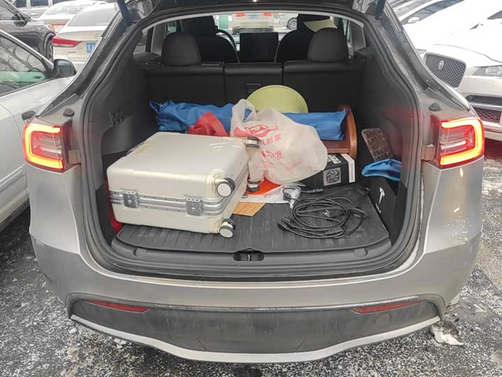 Фото 4 - Tesla Model Y