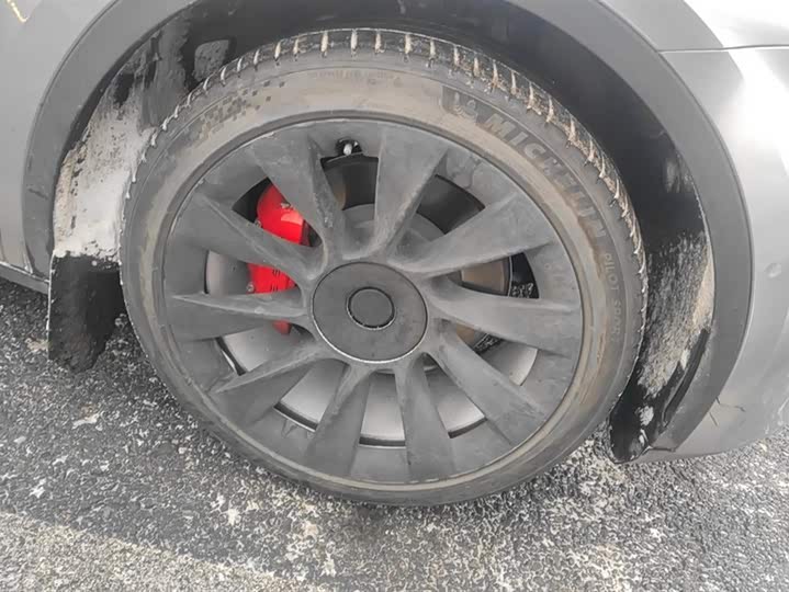 Фото 6 - Tesla Model Y