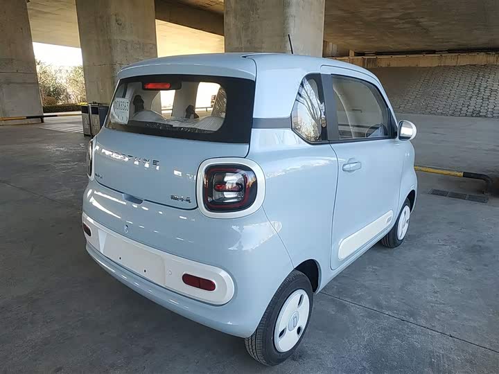 Фото 7 - Bestune Pony