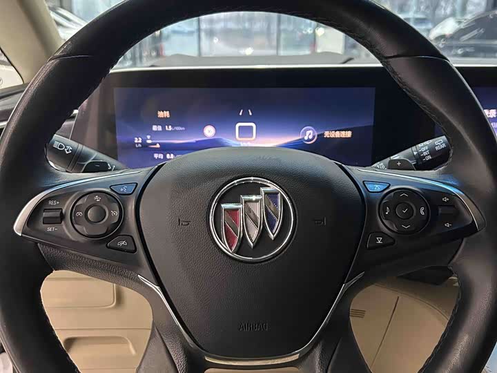 Фото 6 - Buick GL8 ES