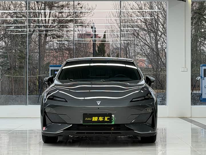 Фото 2 - Changan Deepal SL03