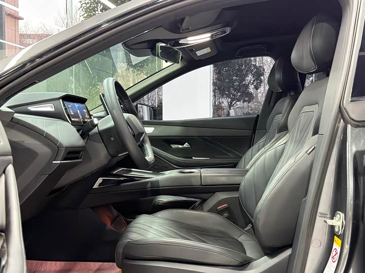 Фото 8 - Changan Deepal SL03