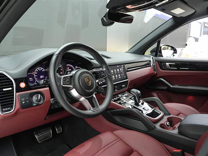 Фото 8 - Porsche Cayenne