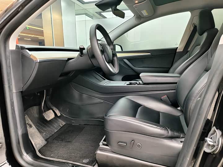 Фото 7 - Tesla Model Y