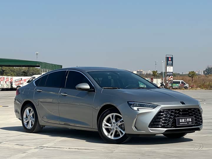 Фото 3 - Buick Regal