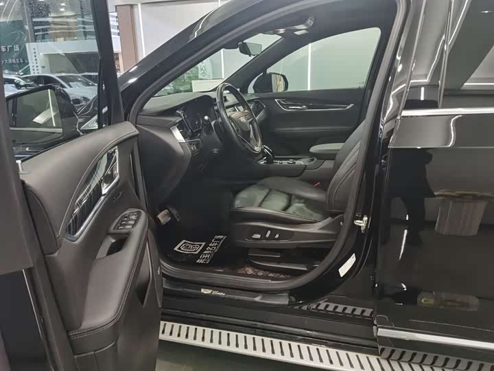 Фото 5 - Cadillac XT6