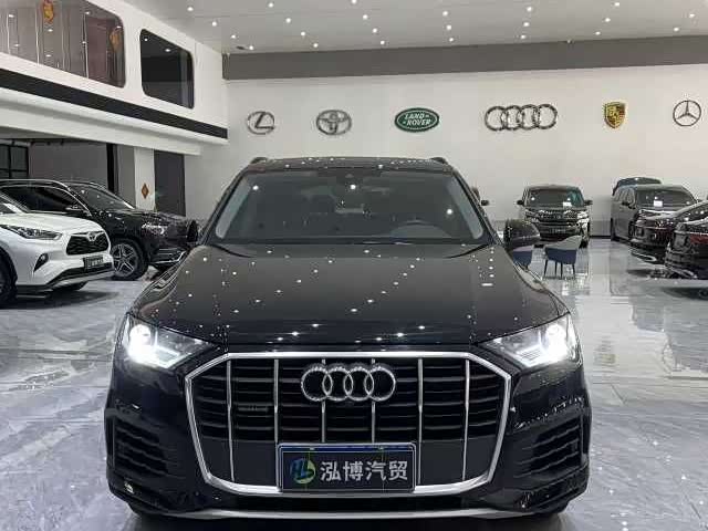 Фото 2 - Audi Q7