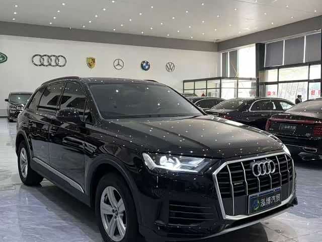 Фото 3 - Audi Q7