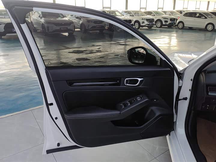 Фото 7 - Honda Civic