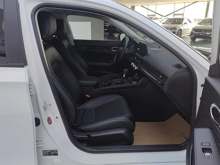 Фото 8 - Honda Civic