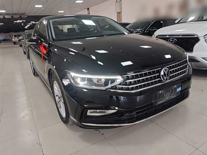 Фото 4 - Volkswagen Magotan