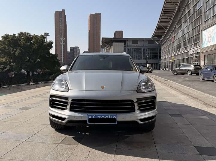 Фото 2 - Porsche Cayenne