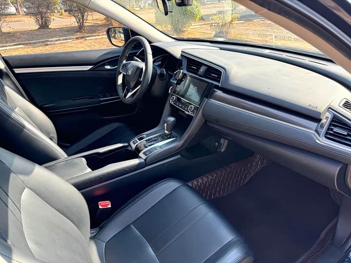 Фото 5 - Honda Civic