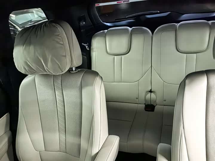 Фото 8 - LiXiang One