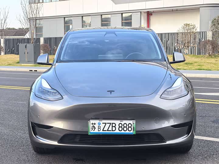 Фото 2 - Tesla Model Y