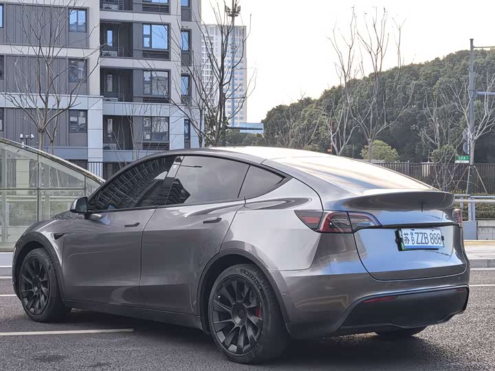 Фото 6 - Tesla Model Y