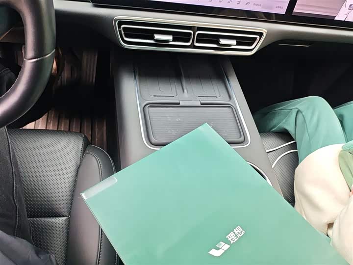 Фото 7 - LiXiang L6