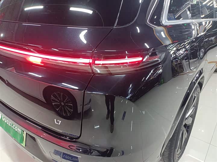 Фото 8 - LiXiang L7