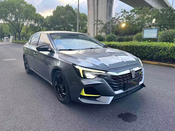 Фото 3 - Roewe i6 Max EV
