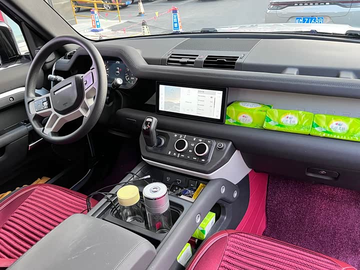 Фото 7 - Land Rover Defender