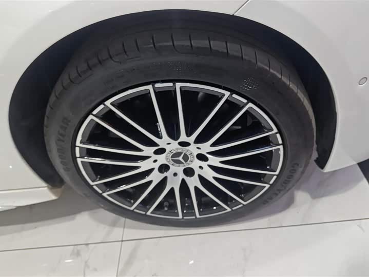 Фото 6 - Mercedes-Benz C-Class