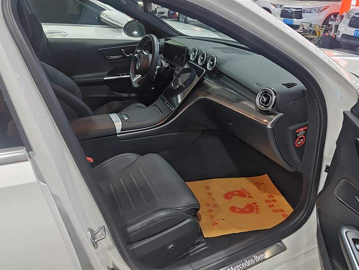 Фото 8 - Mercedes-Benz C-Class