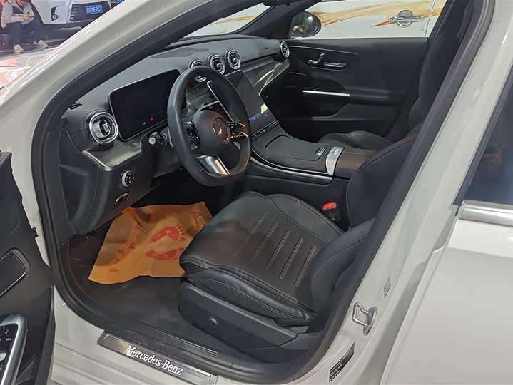 Фото 9 - Mercedes-Benz C-Class