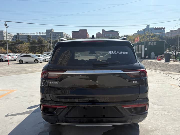 Фото 7 - Geely Okavango