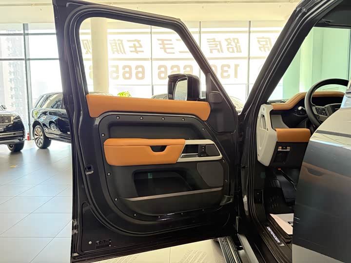 Фото 6 - Land Rover Defender