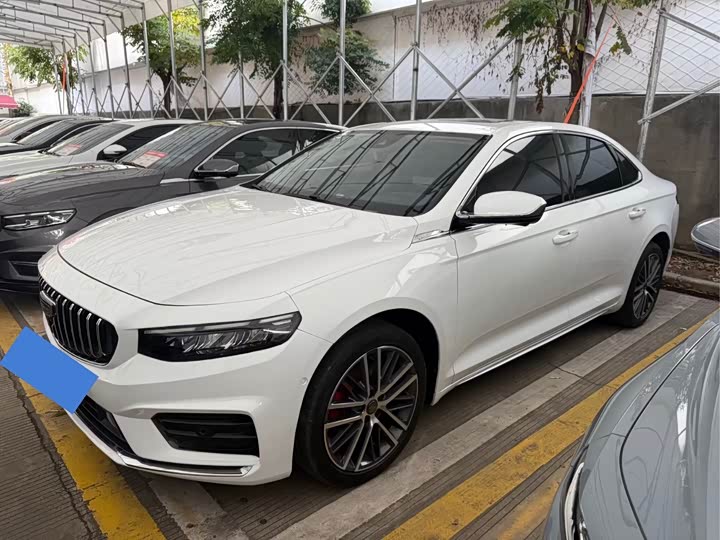 Фото 1 - Geely Preface