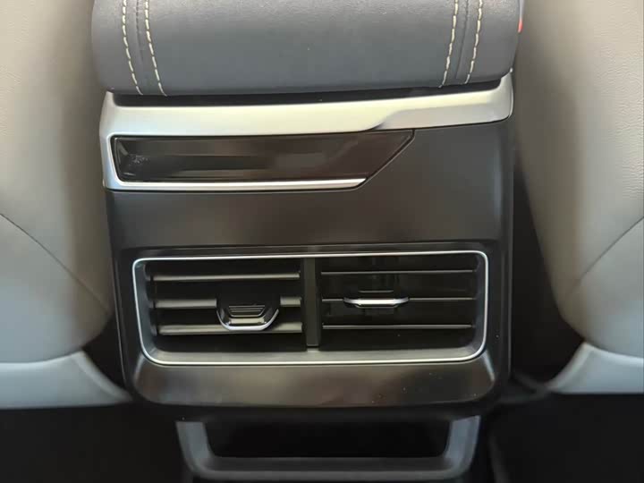 Фото 5 - Geely Preface