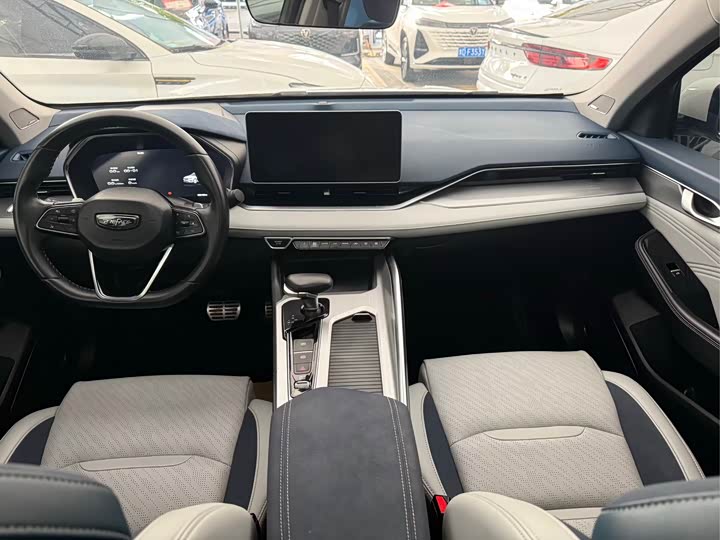 Фото 7 - Geely Preface