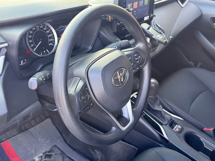 Фото 5 - Toyota Corolla