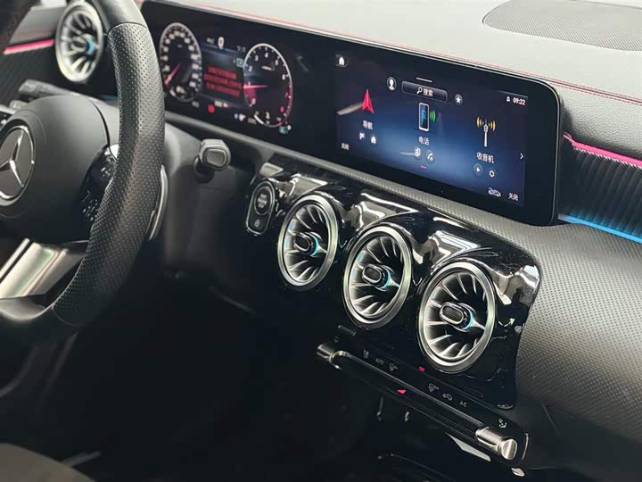 Фото 9 - Mercedes-Benz A-Class