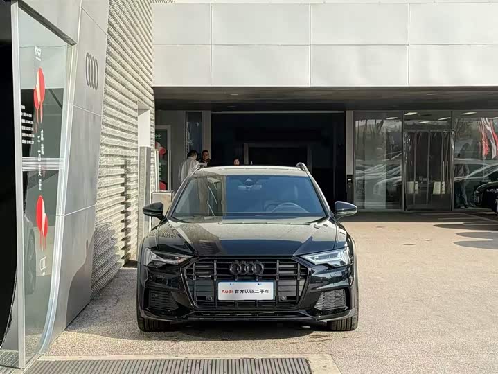 Фото 2 - Audi A6