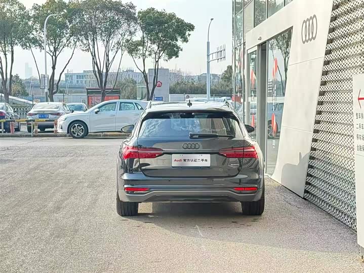 Фото 3 - Audi A6