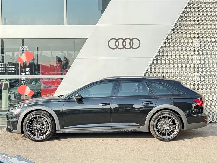 Фото 5 - Audi A6