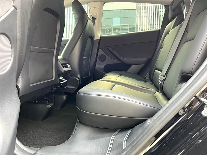 Фото 8 - Tesla Model Y